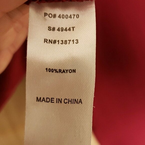 Doe & Rae Cropped Maroon Long Sleeve Blouse Small - Picture 6 of 6